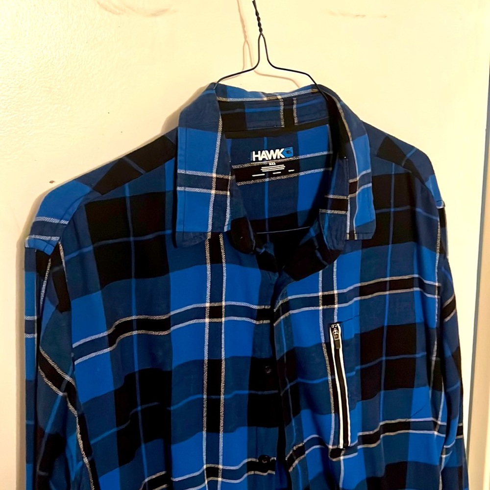 Casual Button Down - great shape - Tony Hawk